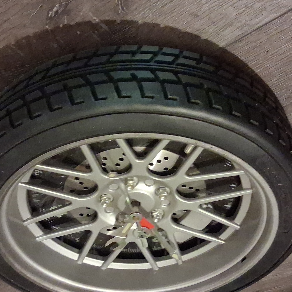Tire Clock - image 3